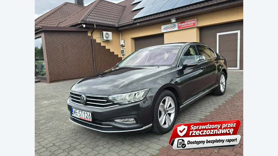 VOLKSWAGEN Passat -