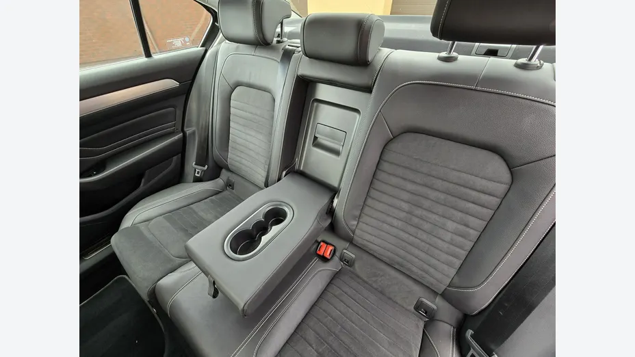 VOLKSWAGEN Passat -