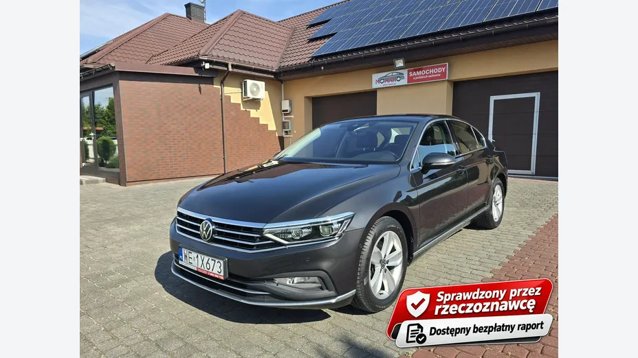 VOLKSWAGEN Passat -