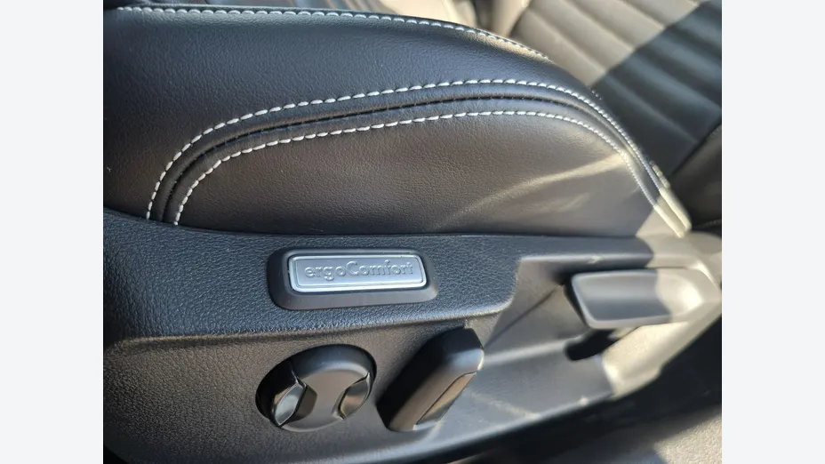 VOLKSWAGEN Passat -