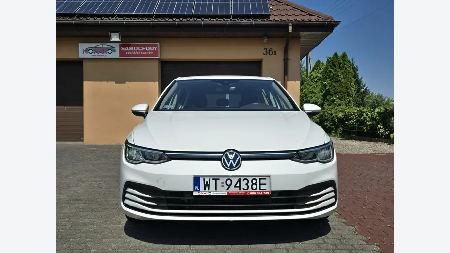 VOLKSWAGEN Golf -