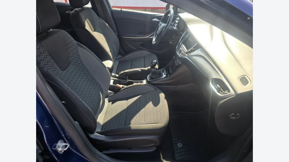 OPEL Astra -