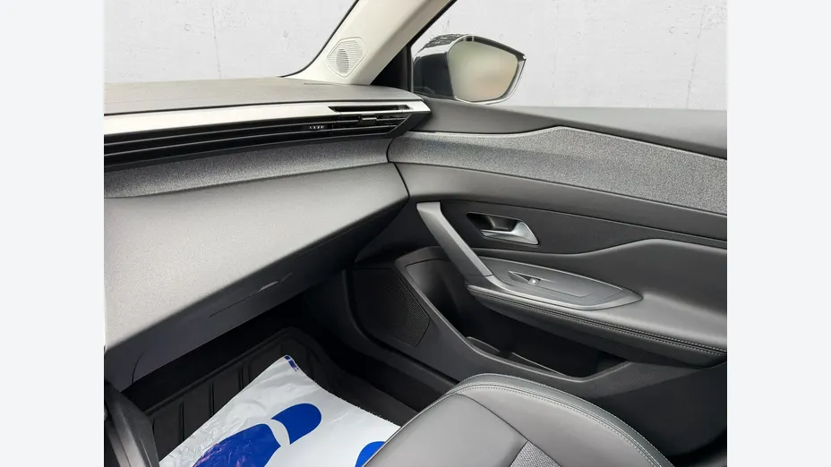 PEUGEOT 308 -
