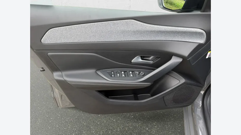 PEUGEOT 308 -