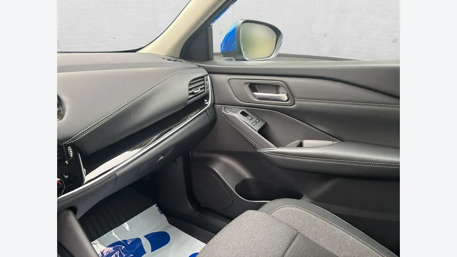 NISSAN Qashqai -