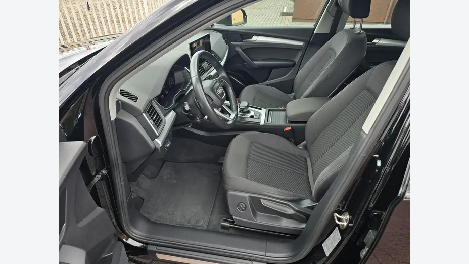 AUDI Q5 -