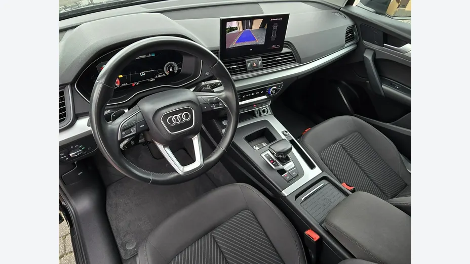 AUDI Q5 -