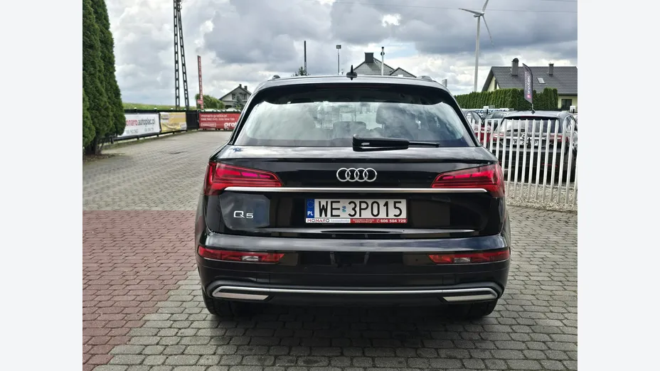 AUDI Q5 -
