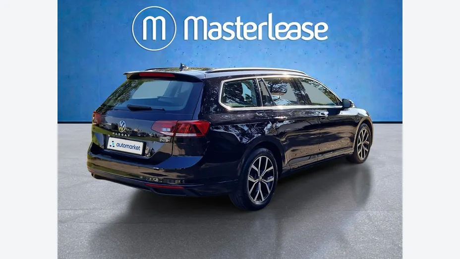 VOLKSWAGEN Passat -