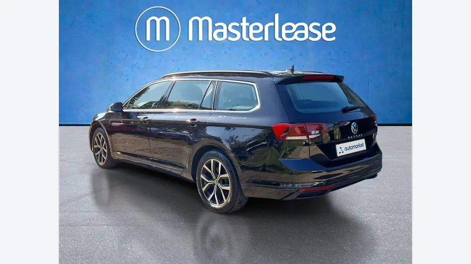 VOLKSWAGEN Passat -