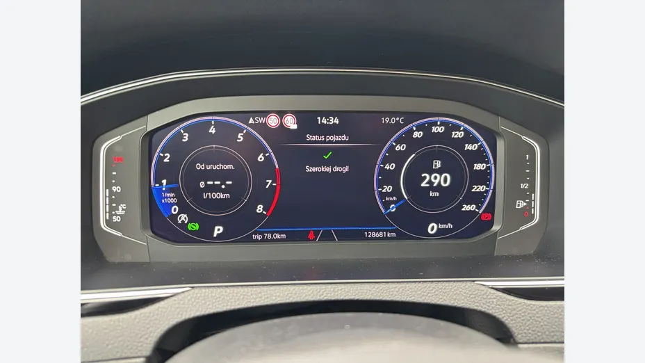 VOLKSWAGEN Passat -