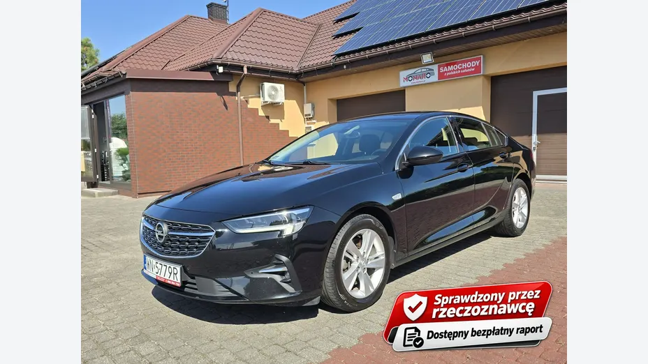 OPEL Insignia -