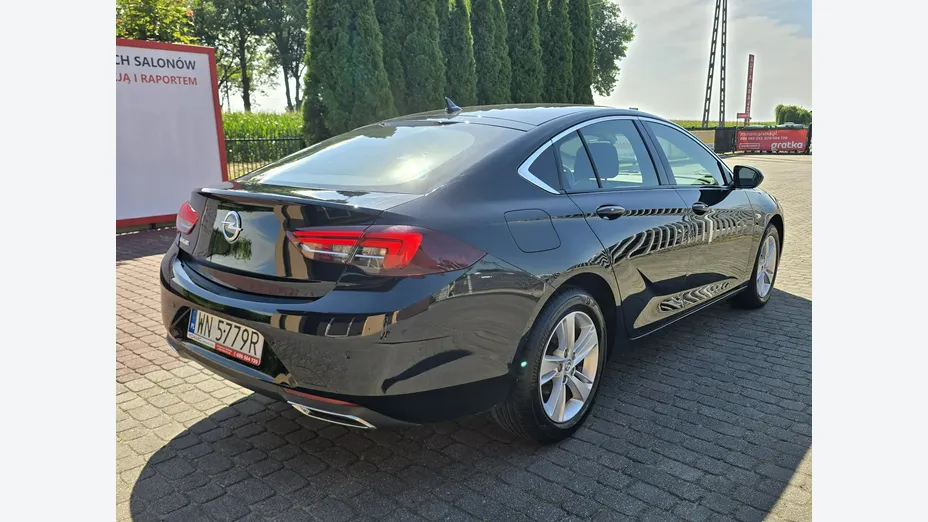 OPEL Insignia -