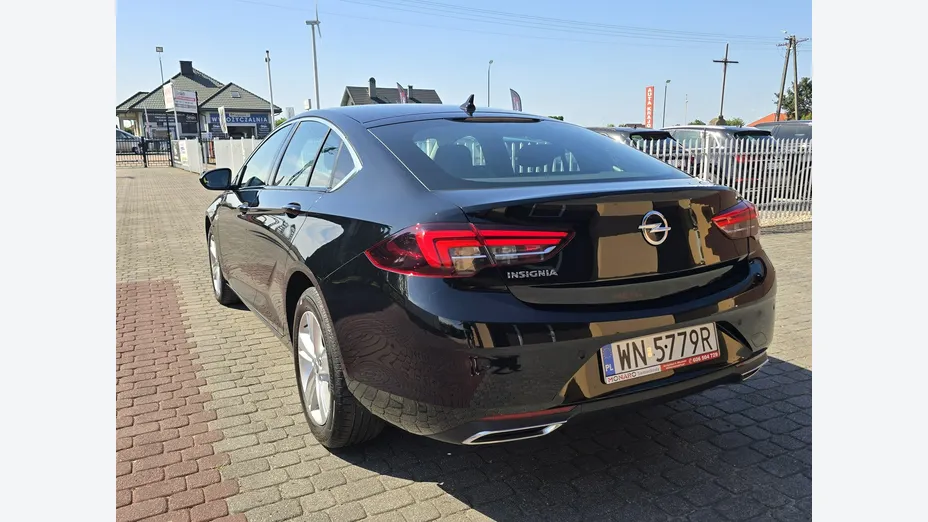 OPEL Insignia -