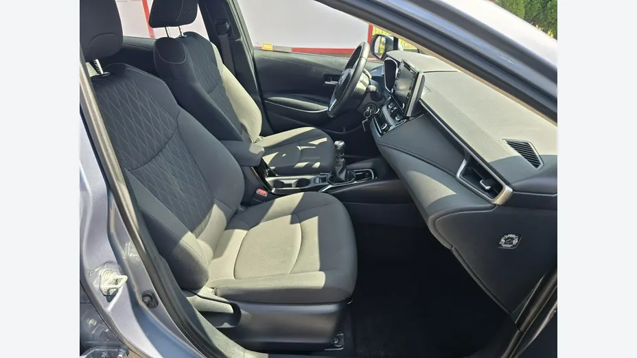 TOYOTA Corolla -
