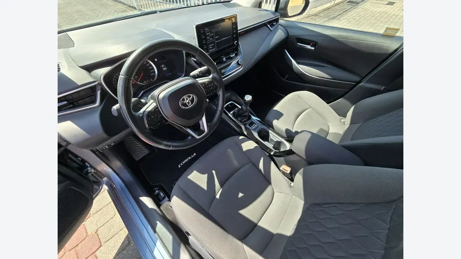 TOYOTA Corolla -