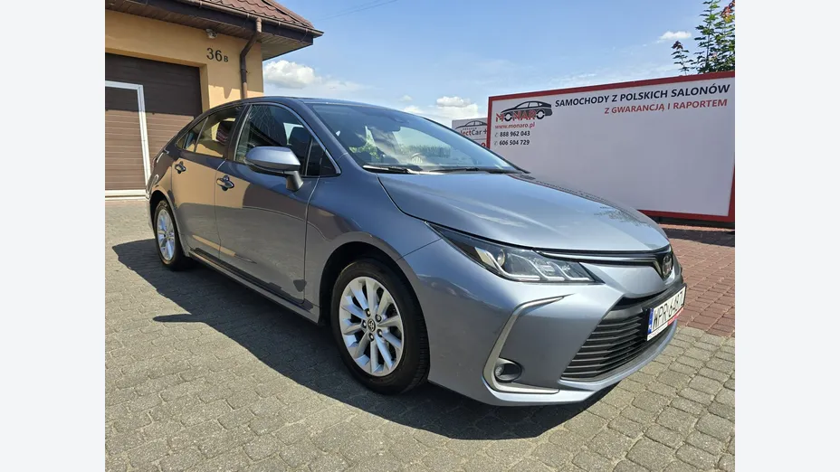 TOYOTA Corolla -