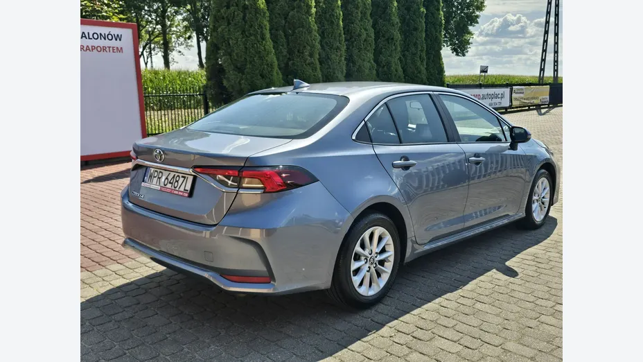 TOYOTA Corolla -