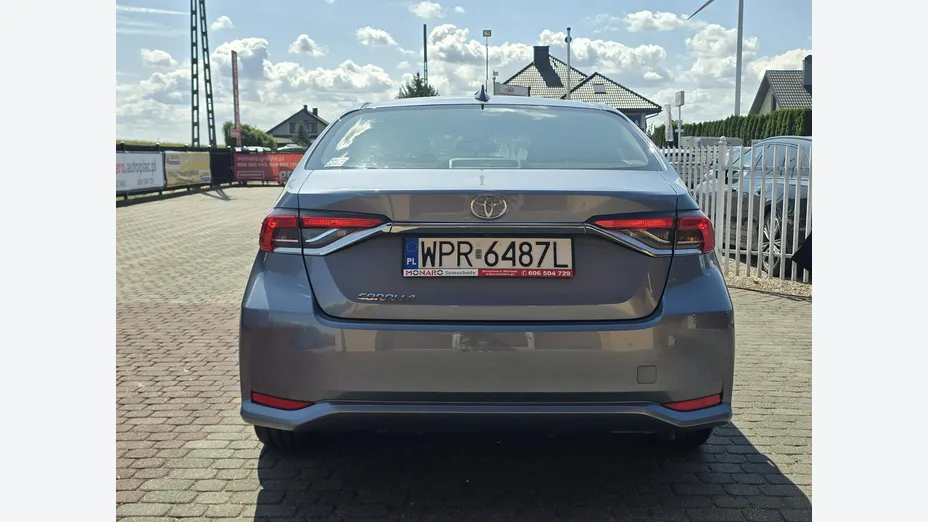 TOYOTA Corolla -