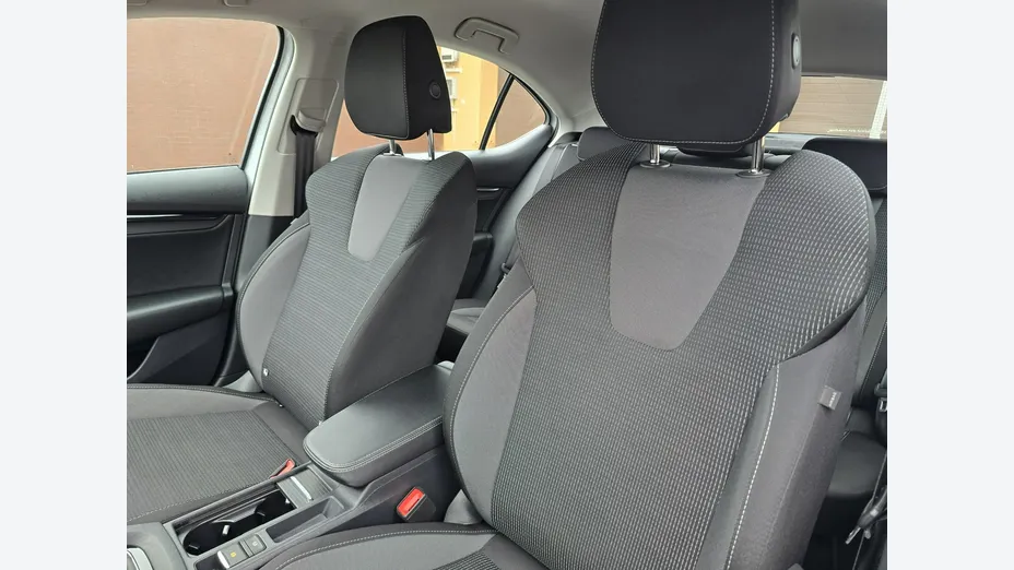 SKODA Octavia -