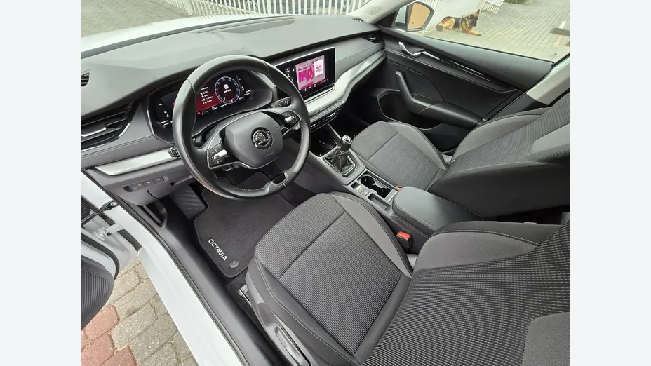SKODA Octavia -