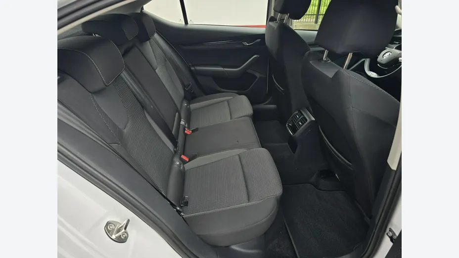 SKODA Octavia -