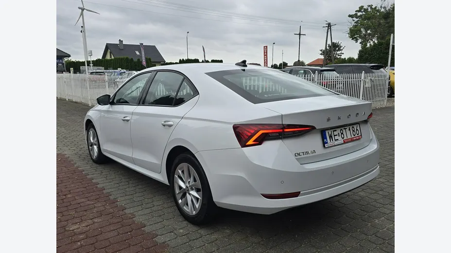 SKODA Octavia -