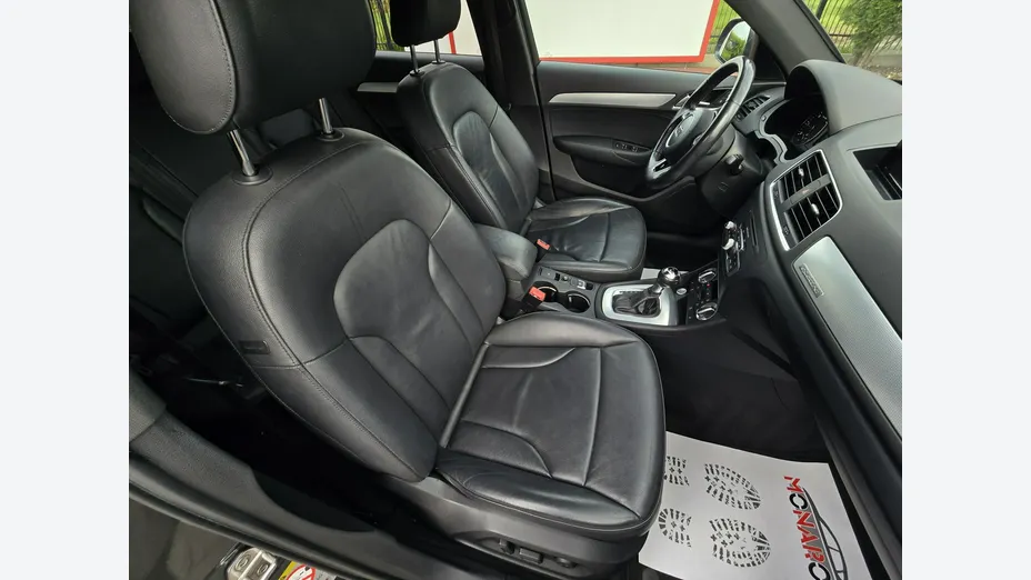 AUDI Q3 -