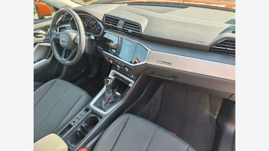 AUDI Q3 -