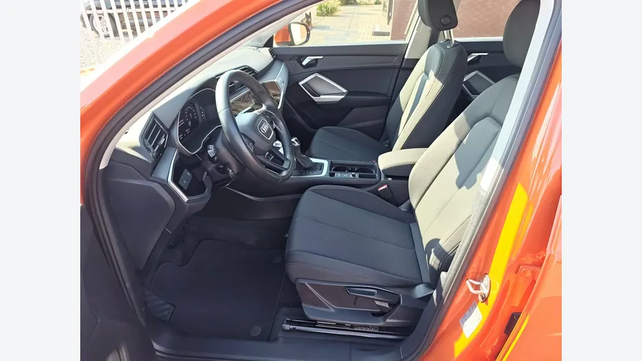 AUDI Q3 -