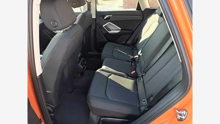 AUDI Q3 -
