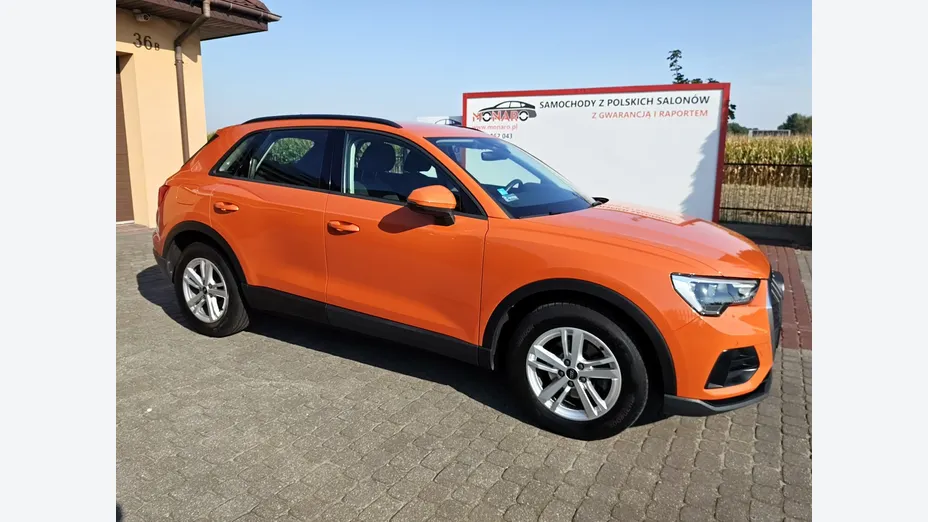 AUDI Q3 -