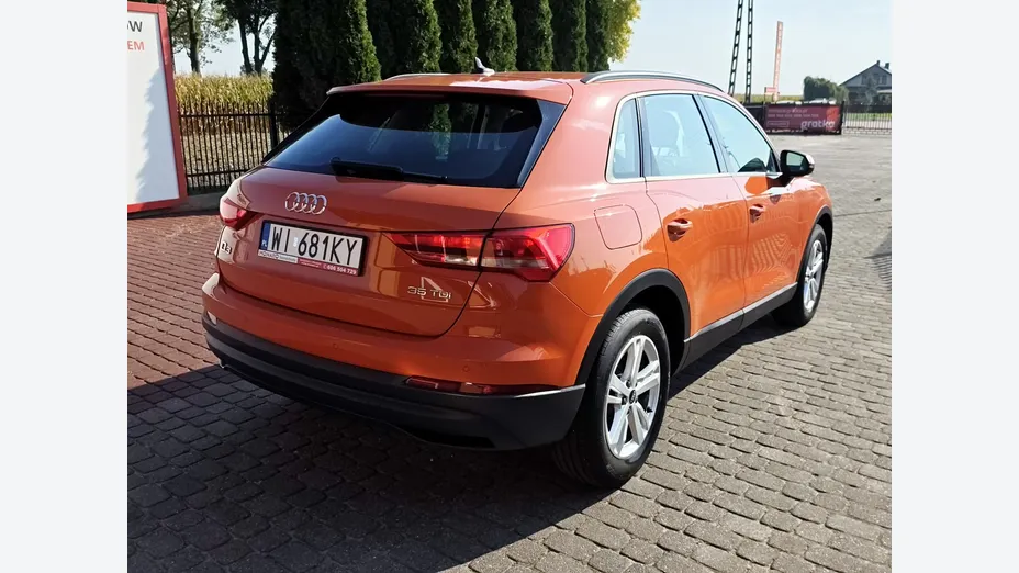 AUDI Q3 -