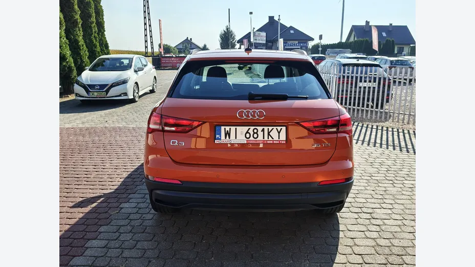 AUDI Q3 -