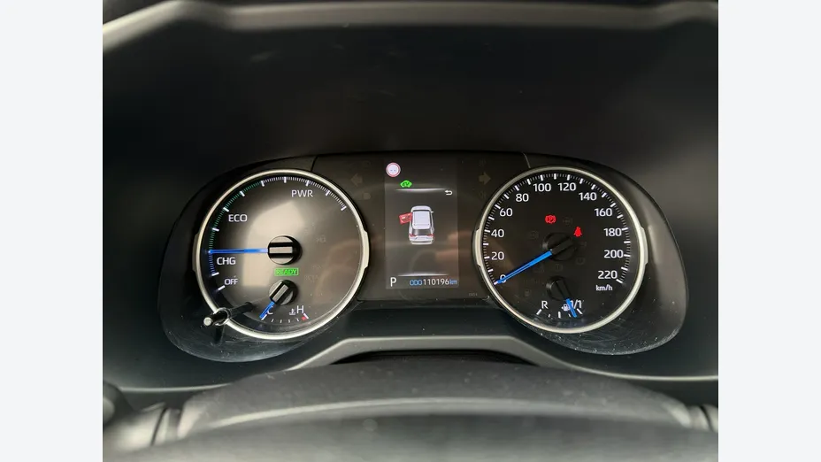 TOYOTA RAV4 -