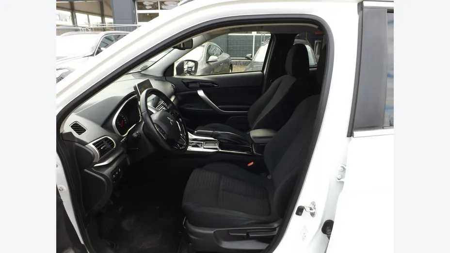 MITSUBISHI Eclipse Cross -