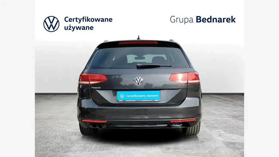 VOLKSWAGEN Passat -