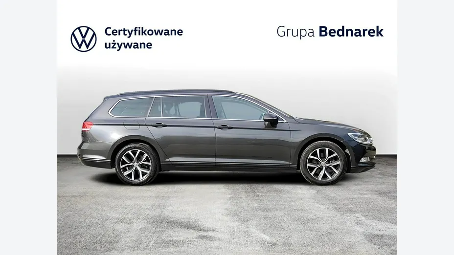 VOLKSWAGEN Passat -