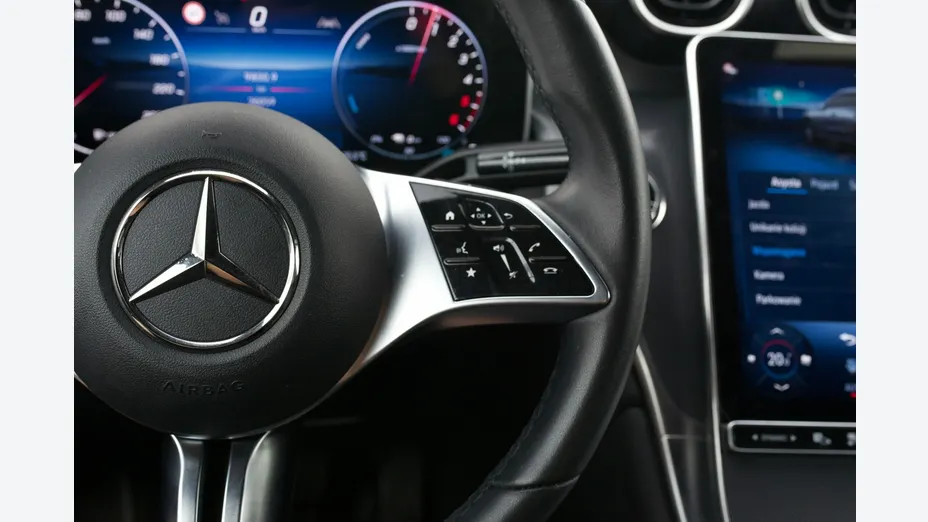MERCEDES-BENZ GLC -