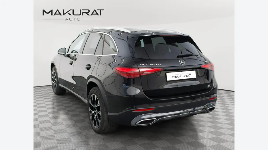 MERCEDES-BENZ GLC -