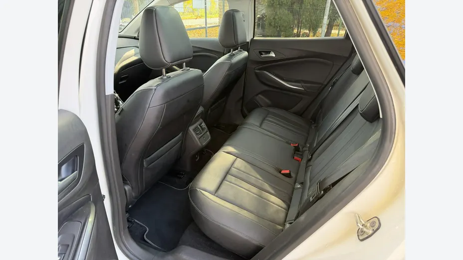 OPEL Grandland X -