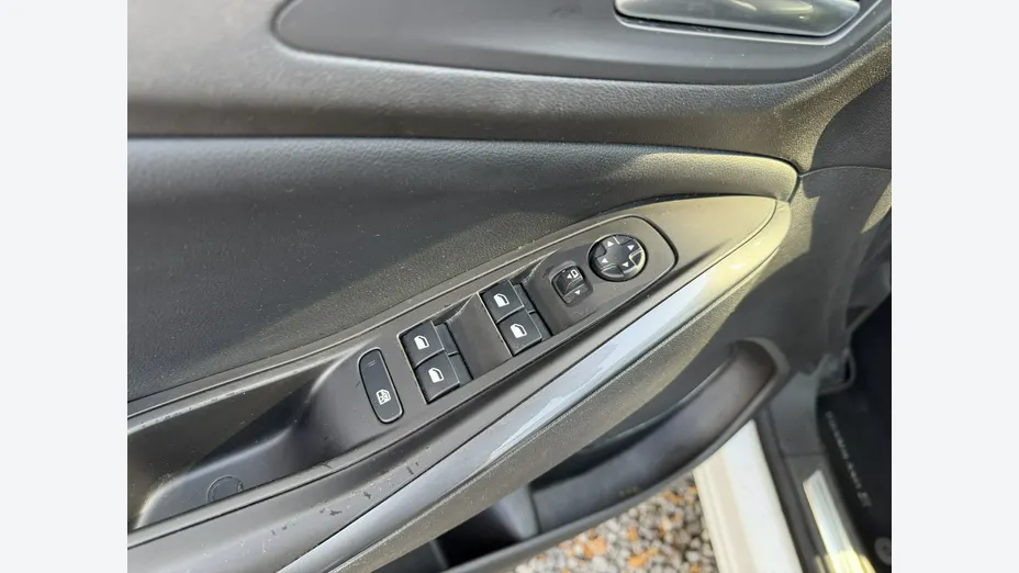 OPEL Grandland X -
