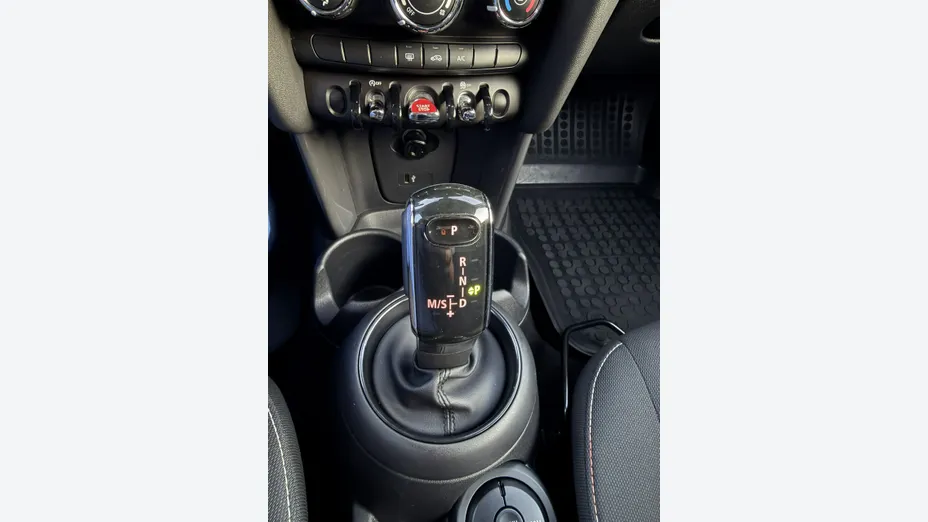 MINI Cooper -