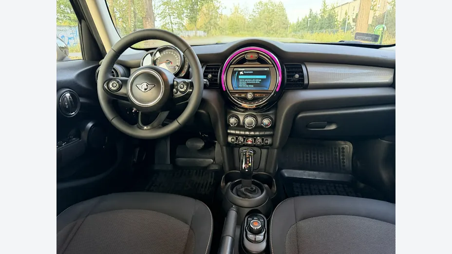 MINI Cooper -