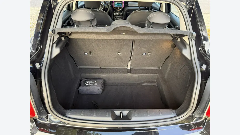 MINI Cooper -