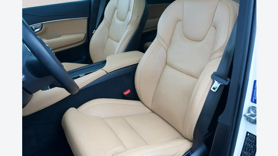 VOLVO XC90 -