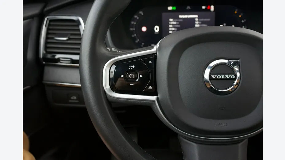 VOLVO XC90 -