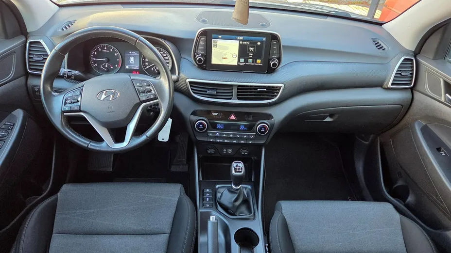 HYUNDAI Tucson -