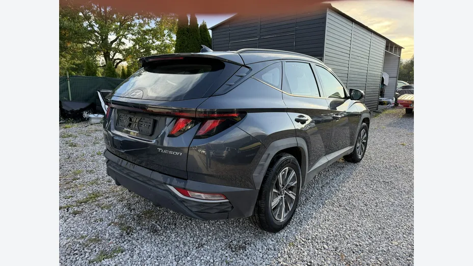 HYUNDAI Tucson -