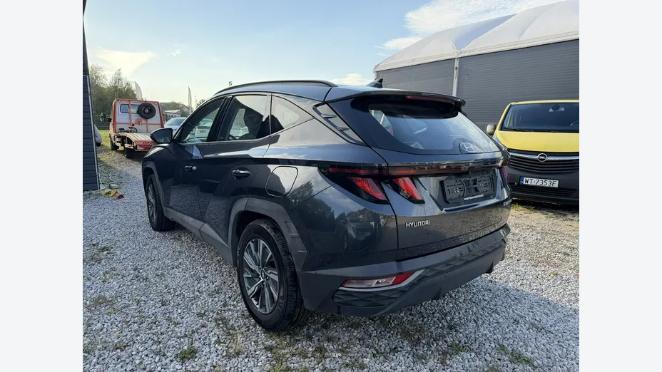HYUNDAI Tucson -